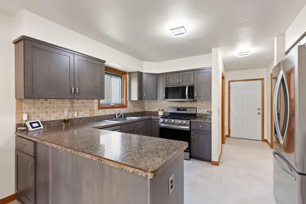 $369,900 | 841 Scarlet Oak Drive, Monroe, MI 48162