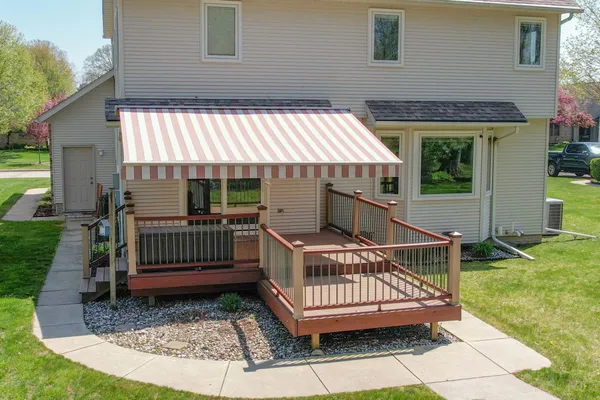 $369,900 | 841 Scarlet Oak Drive, Monroe, MI 48162