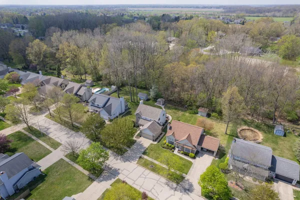 $369,900 | 841 Scarlet Oak Drive, Monroe, MI 48162