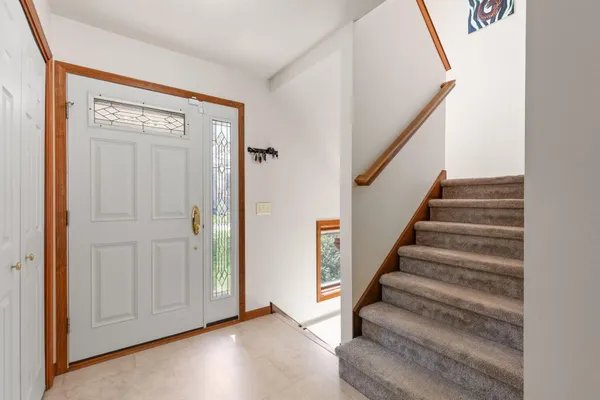 $369,900 | 841 Scarlet Oak Drive, Monroe, MI 48162