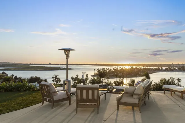 $3,790,000 | 3080 Lloyd Street, San Diego, CA 92117