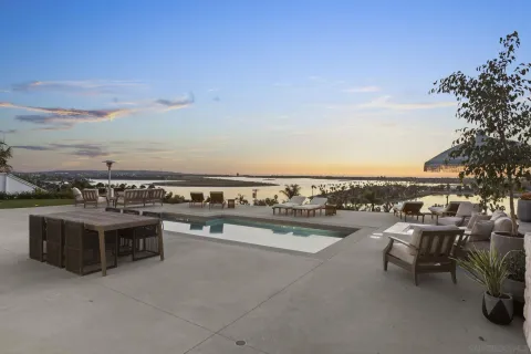 $3,790,000 | 3080 Lloyd Street, San Diego, CA 92117