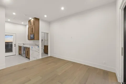 $3,790,000 | 3080 Lloyd Street, San Diego, CA 92117