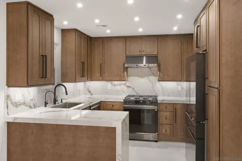 $3,790,000 | 3080 Lloyd Street, San Diego, CA 92117