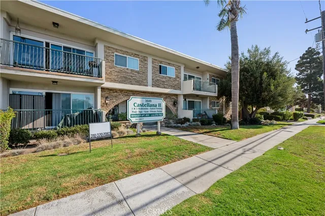 $1,695 | 3649 Emerald Street, Unit 128, Torrance, CA 90503