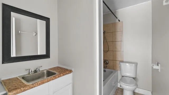 $975 | 905 St Lawrence River Road, Conroe, TX 77316