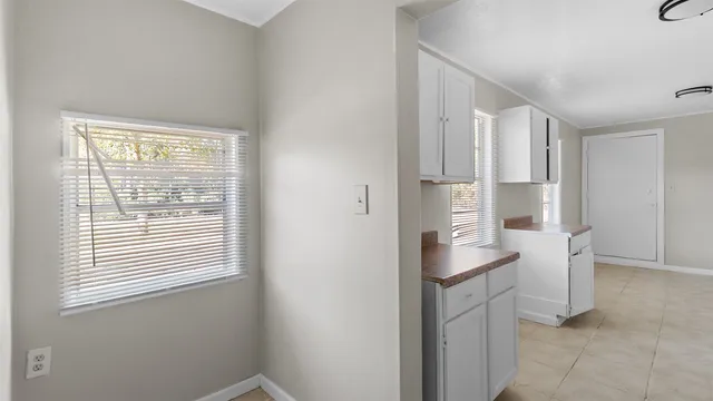 $975 | 905 St Lawrence River Road, Conroe, TX 77316