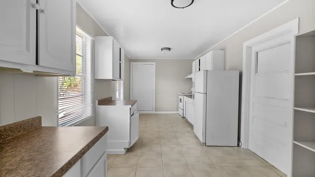 $975 | 905 St Lawrence River Road, Conroe, TX 77316