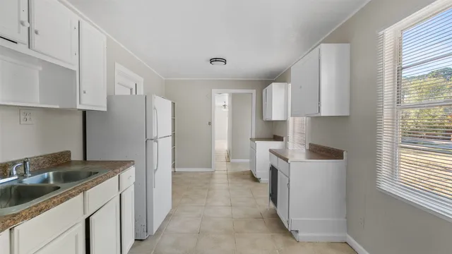 $975 | 905 St Lawrence River Road, Conroe, TX 77316