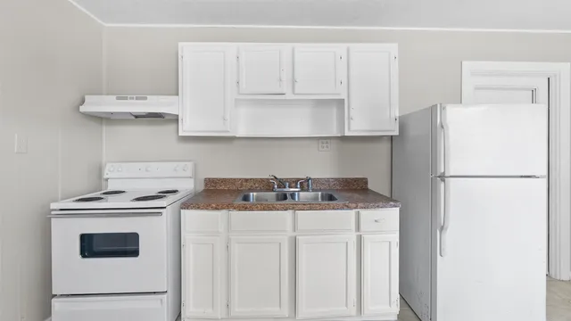 $975 | 905 St Lawrence River Road, Conroe, TX 77316