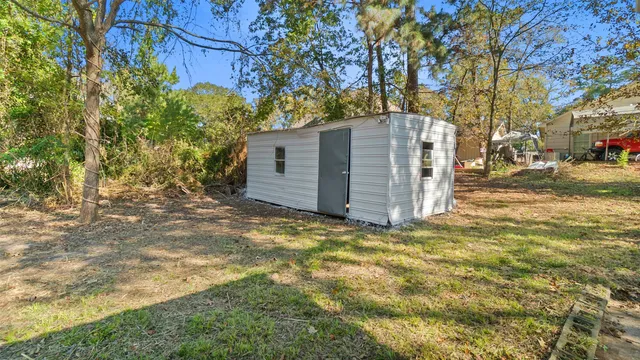 $975 | 905 St Lawrence River Road, Conroe, TX 77316