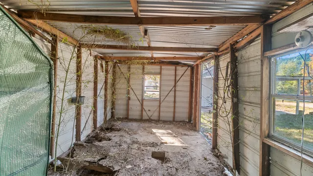 $975 | 905 St Lawrence River Road, Conroe, TX 77316