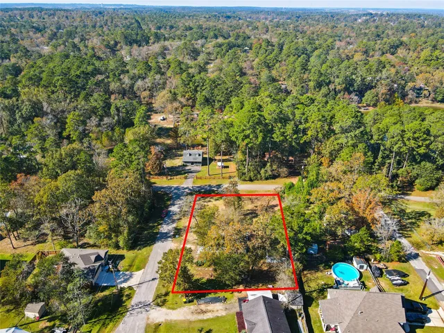 $975 | 905 St Lawrence River Road, Conroe, TX 77316