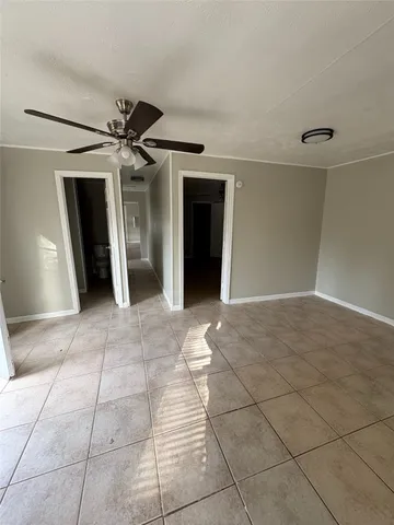 $975 | 905 St Lawrence River Road, Conroe, TX 77316