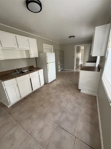 $975 | 905 St Lawrence River Road, Conroe, TX 77316