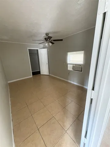 $975 | 905 St Lawrence River Road, Conroe, TX 77316