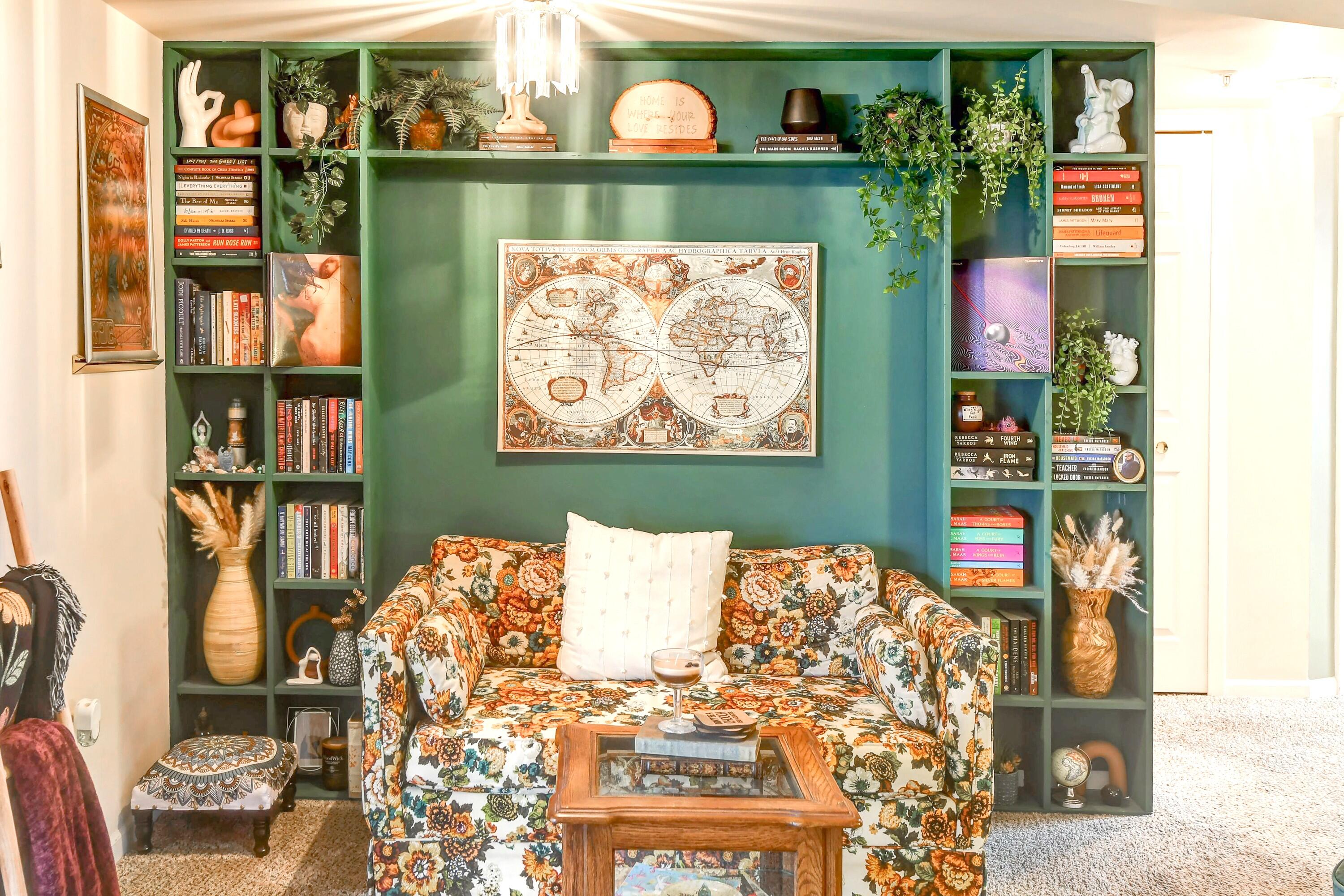 2343 99th Street, Unit 1A Highland, IN 46322 - Photo 6 of 18 a bedroom with furniture and a bed