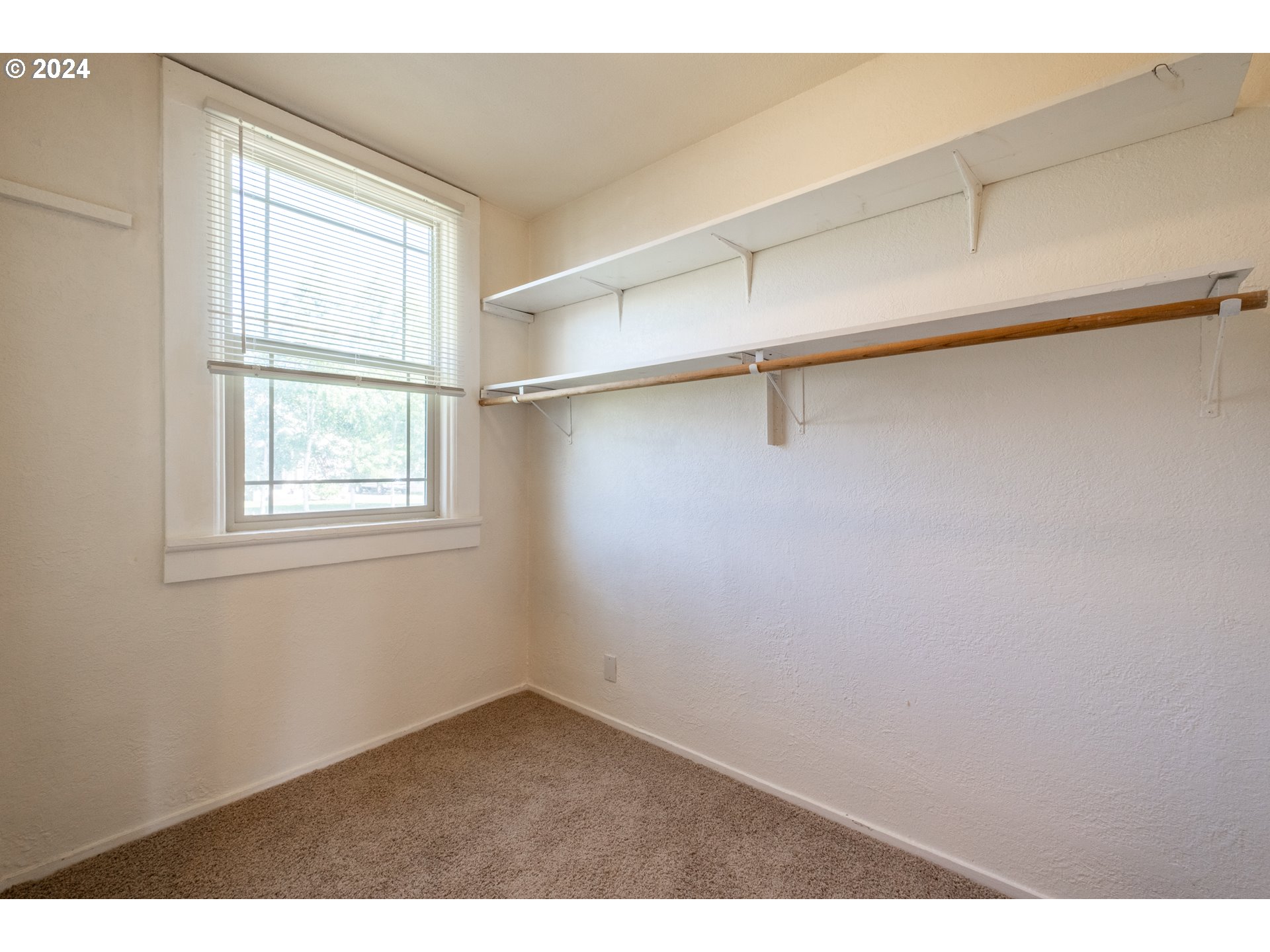 236 Cleveland Street Lebanon, OR 97355 - Photo 22 of 36 Gallery Image 22