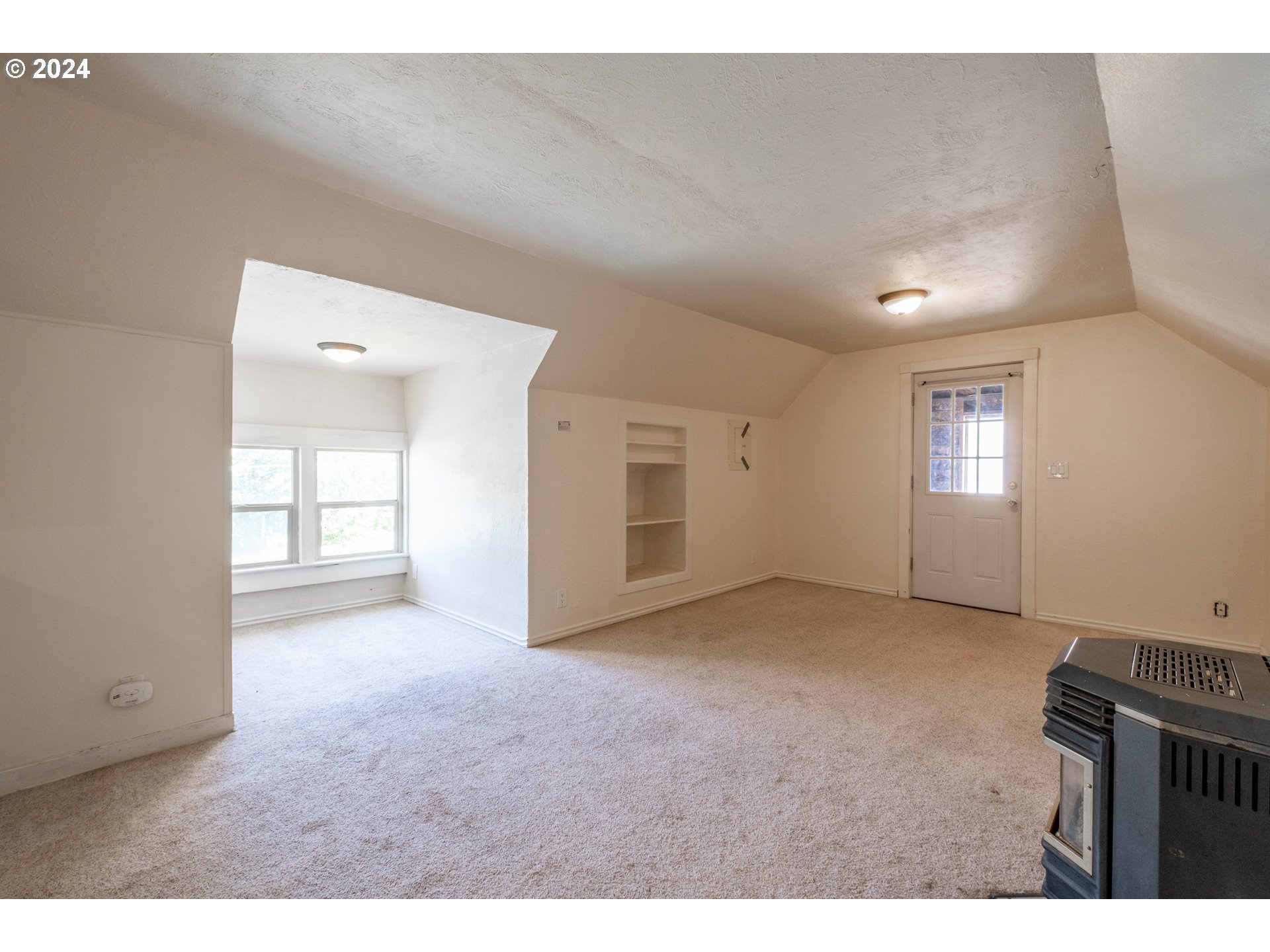 236 Cleveland Street Lebanon, OR 97355 - Photo 26 of 36 Gallery Image 26