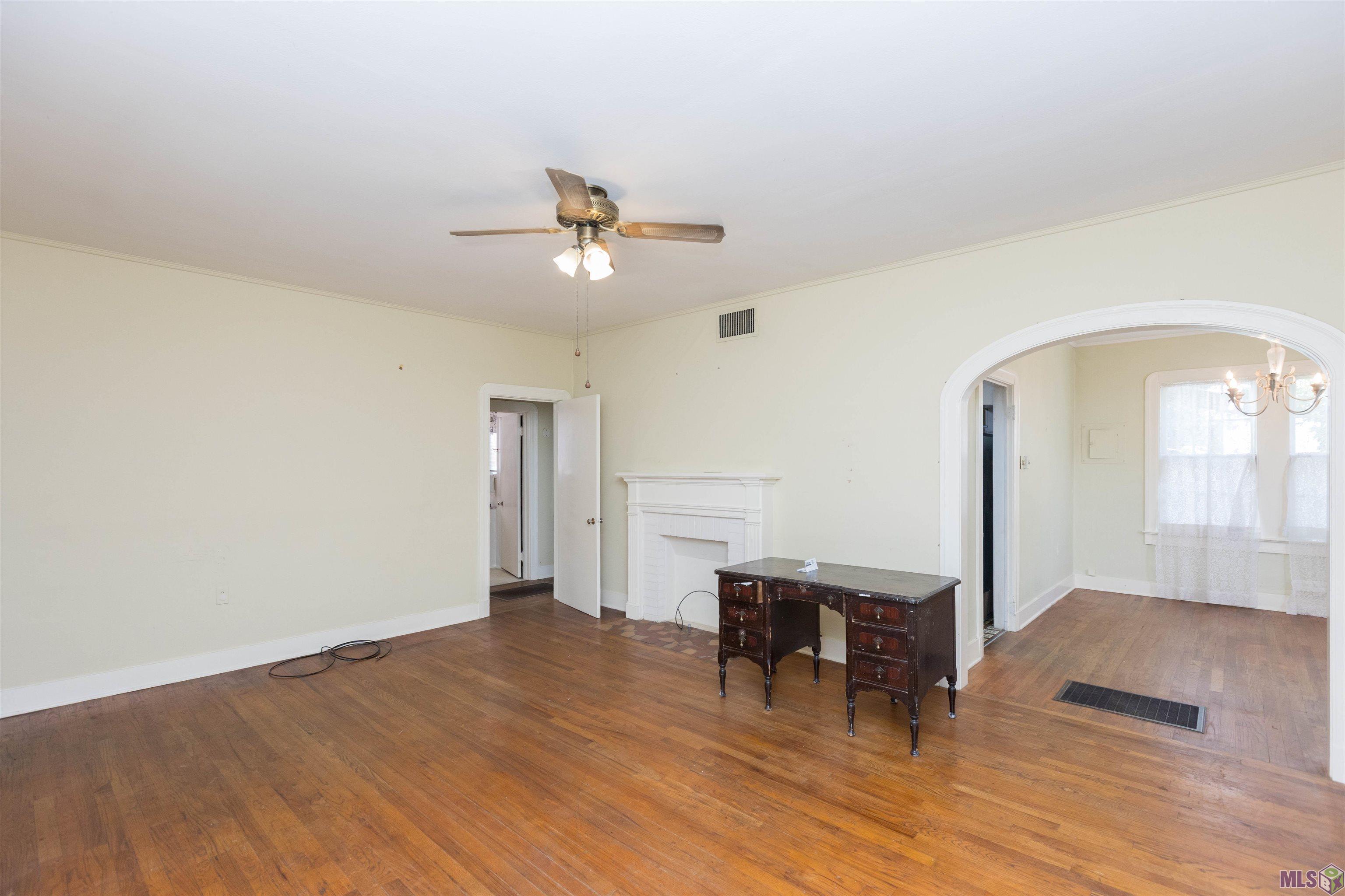 3027 South Eugene Street Baton Rouge, LA 70808 - Photo 3 of 25