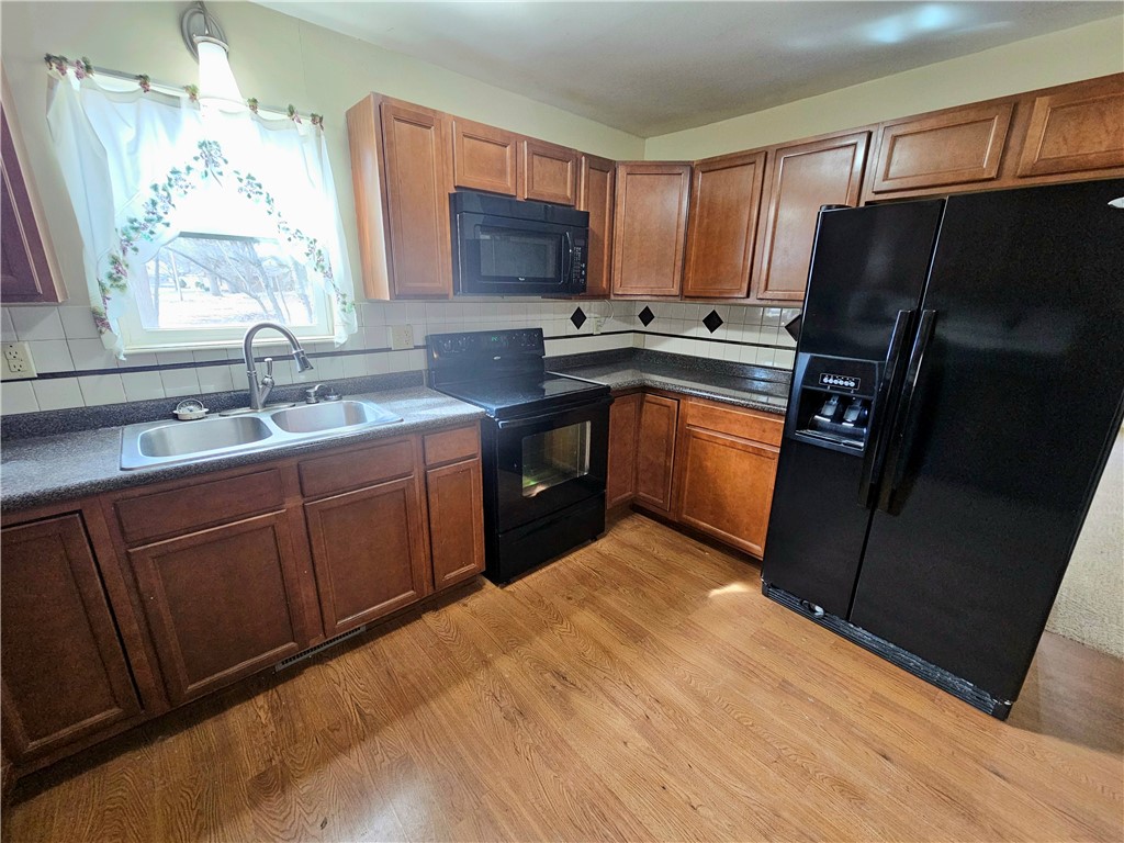 303 North Church Street Georgetown, IL 61846 - Photo 4 of 21