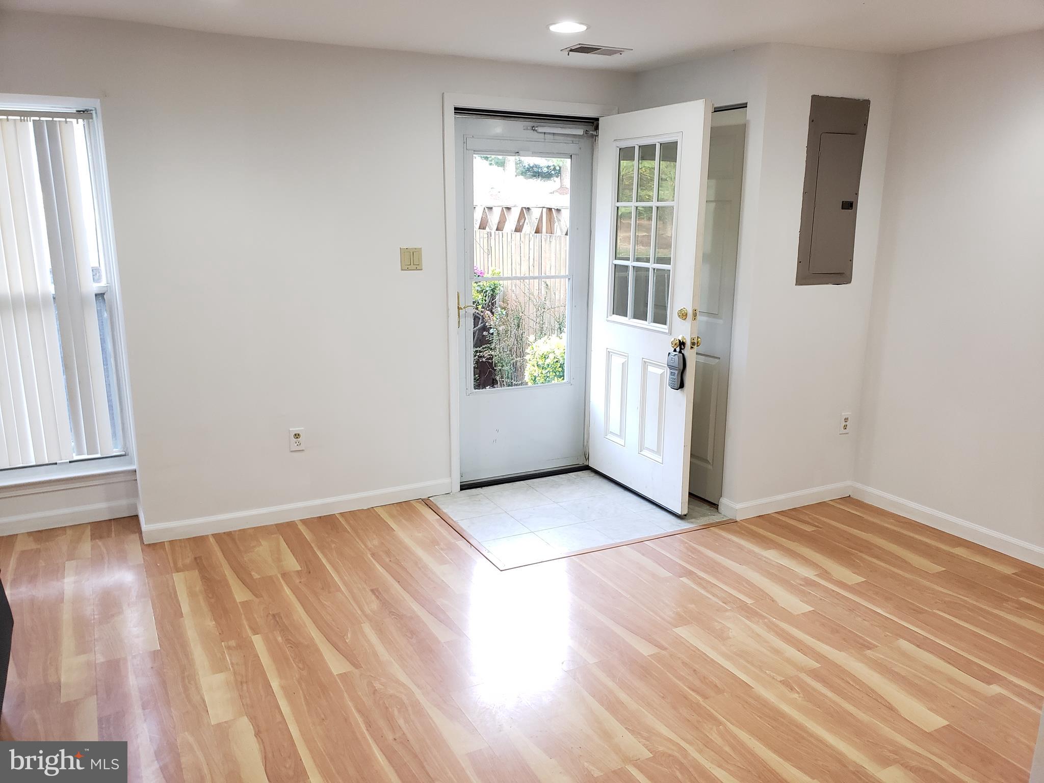 424 Legato Terrace Silver Spring, MD 20901 - Photo 5 of 14 Main Level