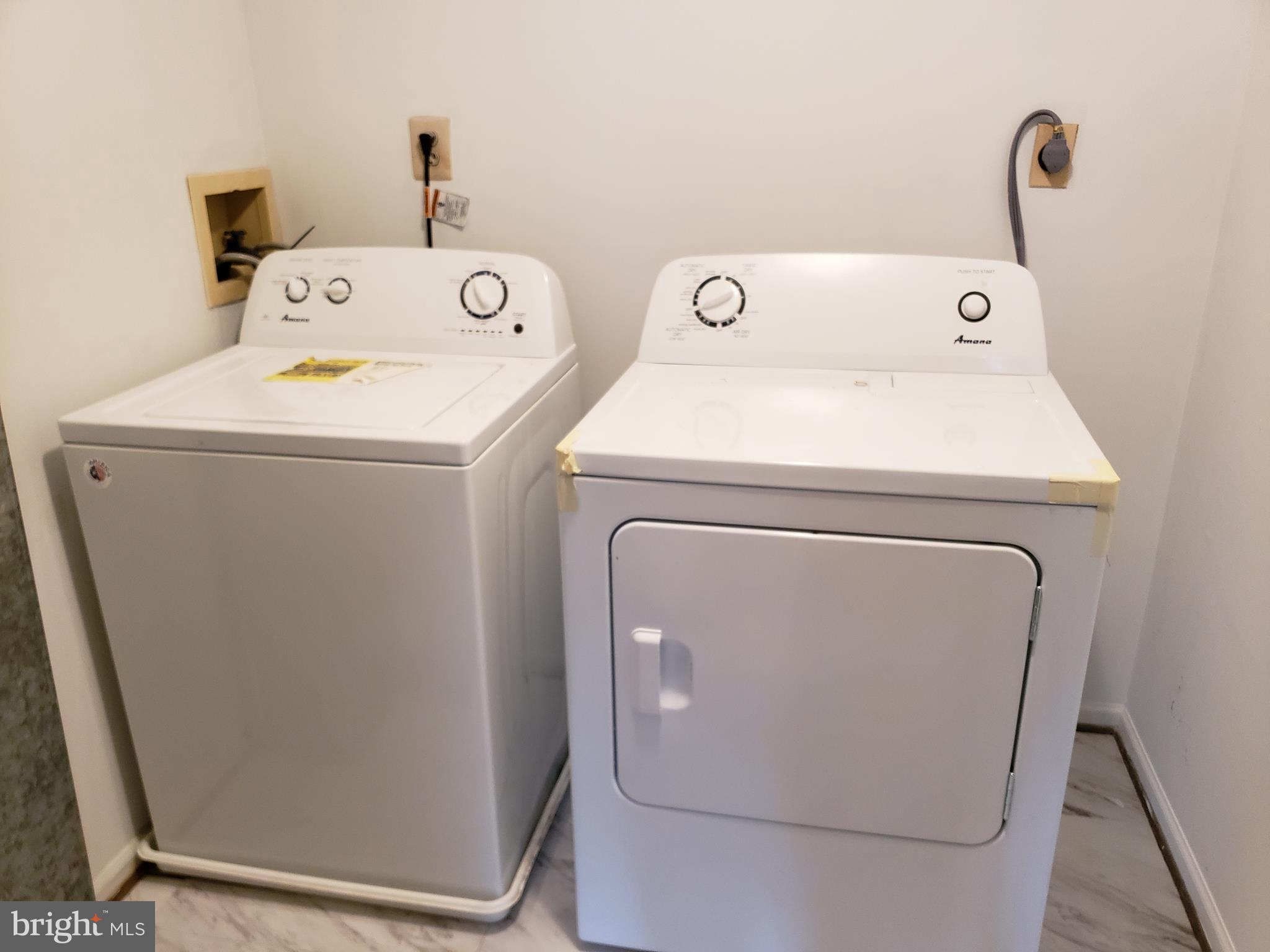 424 Legato Terrace Silver Spring, MD 20901 - Photo 8 of 14 Laundry