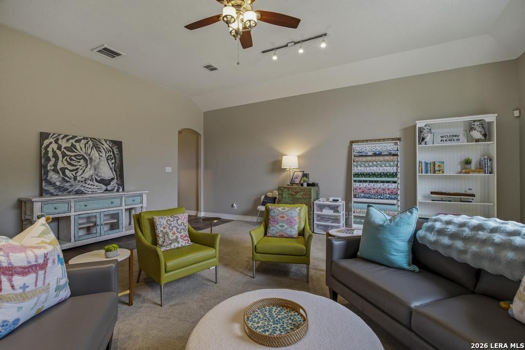 101 Shady Ridge Drive Boerne, TX 78006 - Photo 18 of 35