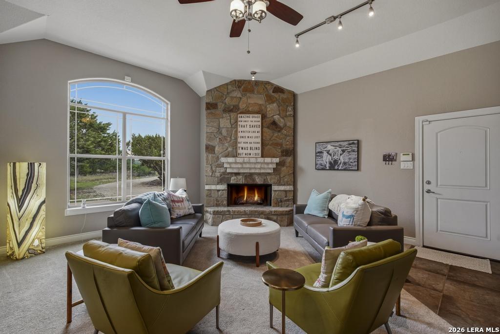 101 Shady Ridge Drive Boerne, TX 78006 - Photo 21 of 35