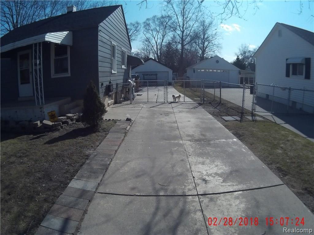 4520 Frazho Road Warren, MI 48091 - Photo 3 of 15 2018_0228_150725_003.JPG