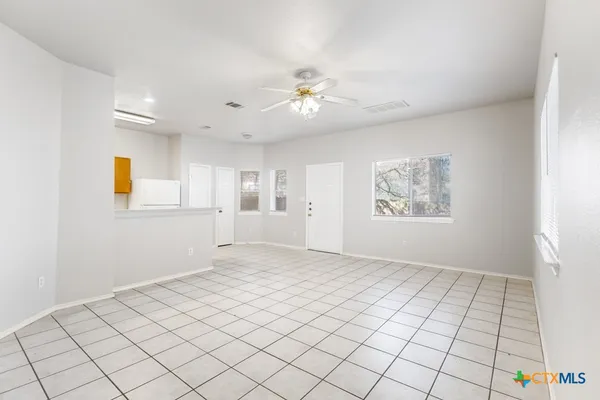 $1,400 | 832 Sagewood Trail, San Marcos, TX 78666