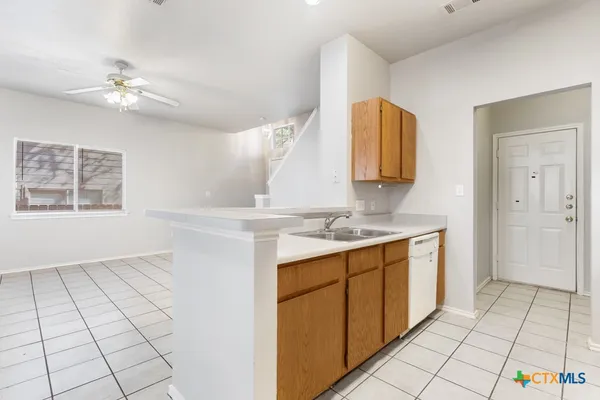 $1,400 | 832 Sagewood Trail, San Marcos, TX 78666
