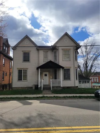 $1,500 | 404 East Beau Street, Unit 1, Washington, PA 15301