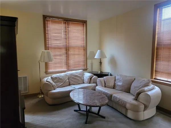 $1,500 | 404 East Beau Street, Unit 1, Washington, PA 15301