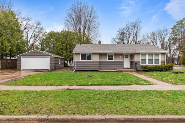 $329,000 | 2007 South Gladys Avenue, Appleton, WI 54915