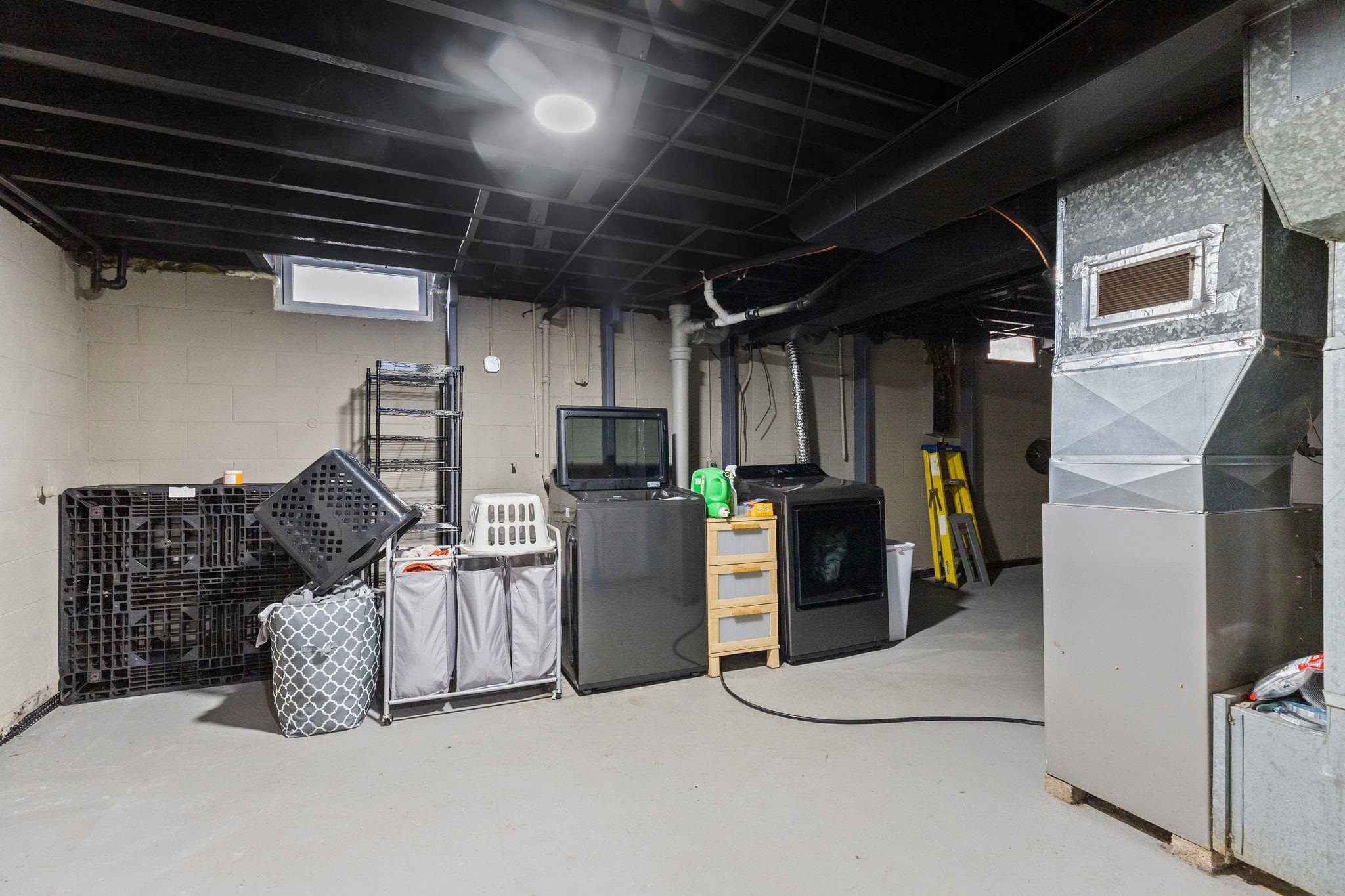 2007 South Gladys Avenue Appleton, WI 54915 - Photo 29 of 38