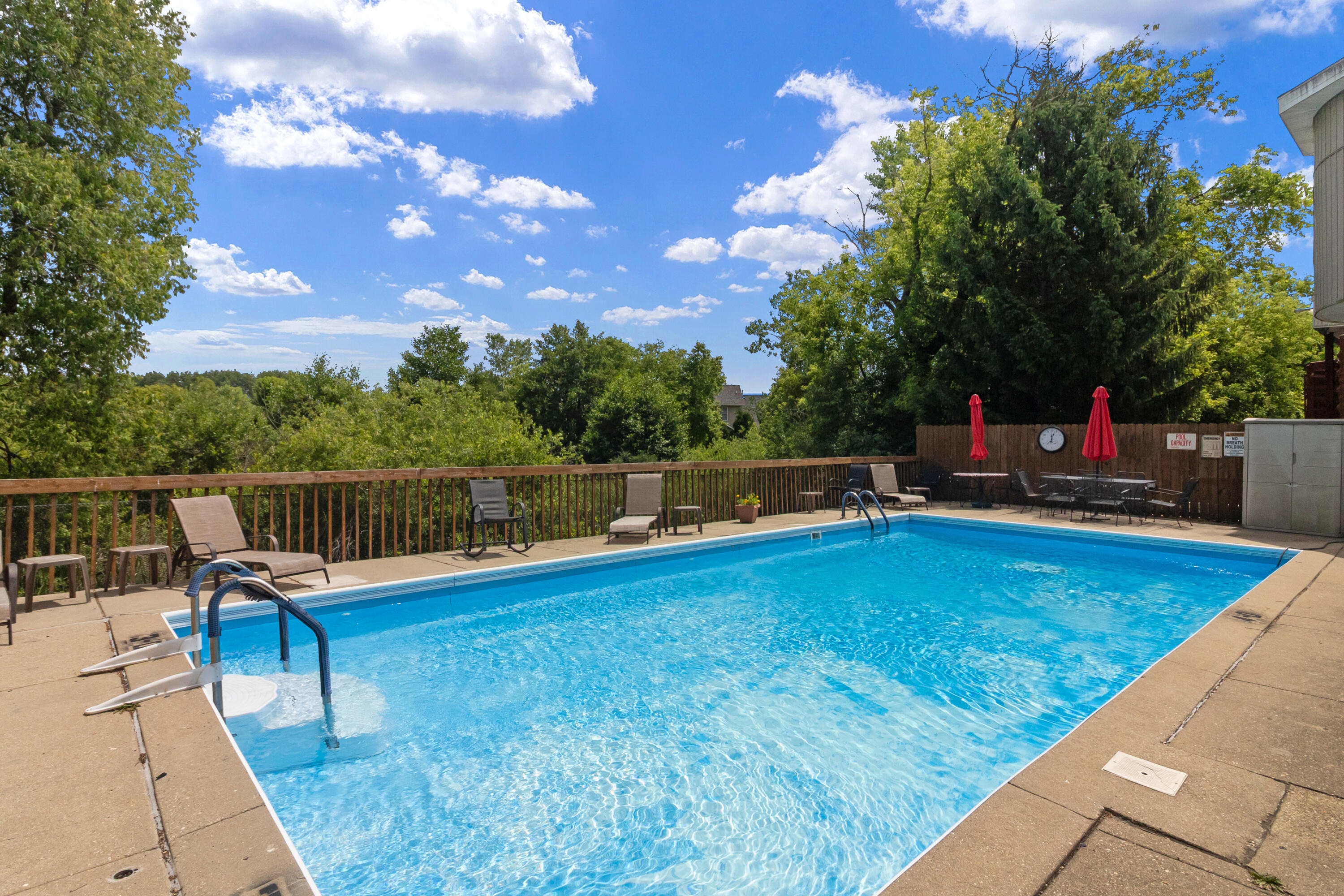 301 East Townline Road Lake Geneva, WI 53147 - Photo 3 of 11 Pool