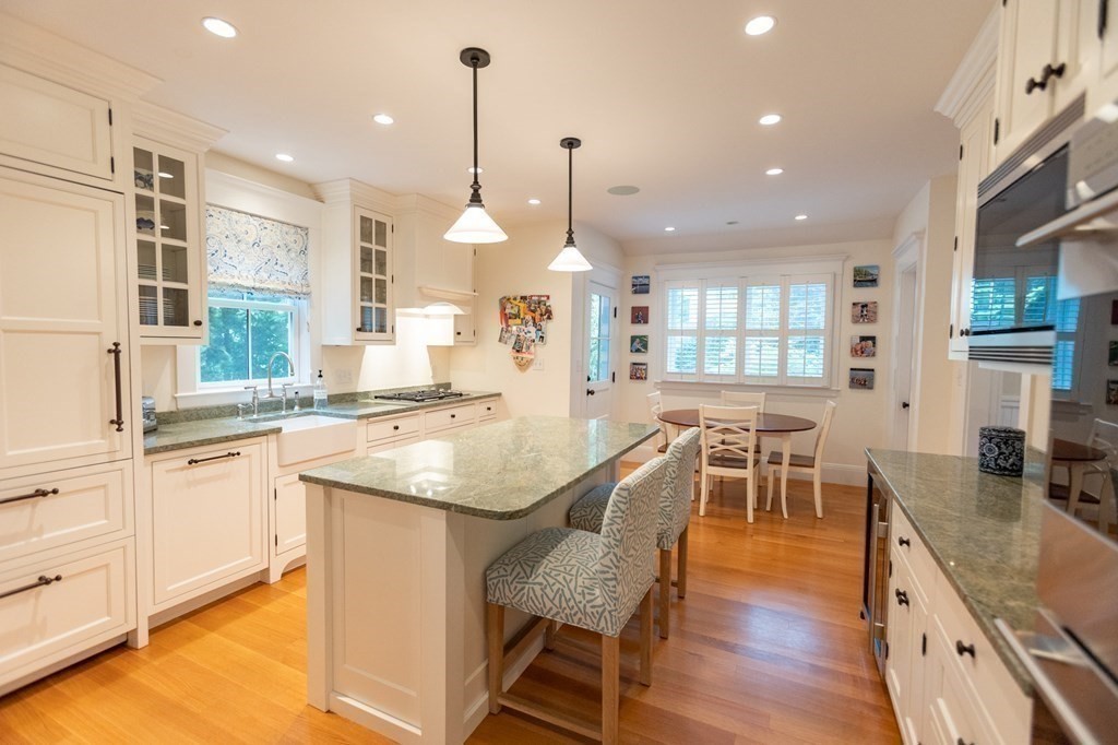 9 Hunting Street Wellesley, MA 02481 - Photo 12 of 25 Gallery Image 12