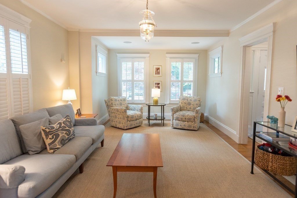 9 Hunting Street Wellesley, MA 02481 - Photo 7 of 25 Gallery Image 7