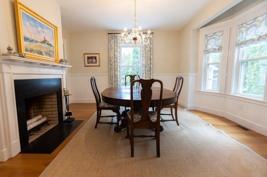 9 Hunting Street Wellesley, MA 02481 - Photo 9 of 25 Gallery Image 9