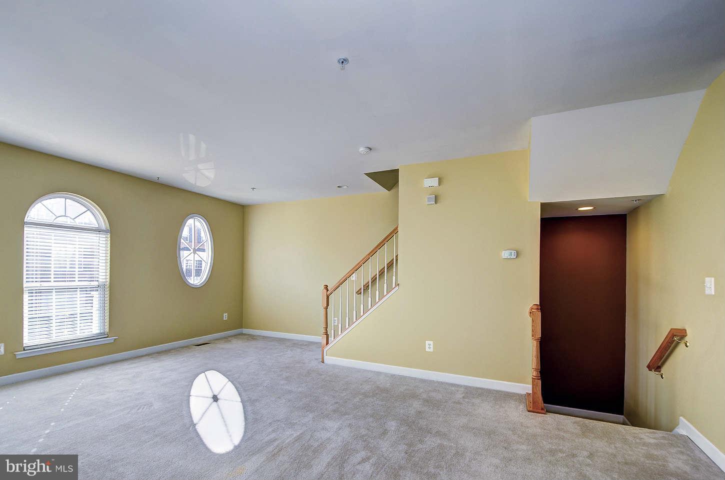 8122 Mississippi Road Laurel, MD 20724 - Photo 12 of 30 Living Room