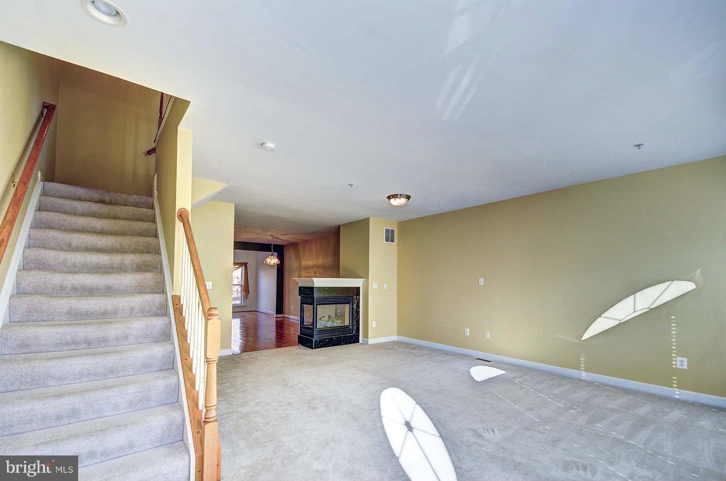 8122 Mississippi Road Laurel, MD 20724 - Photo 14 of 30 Living Room