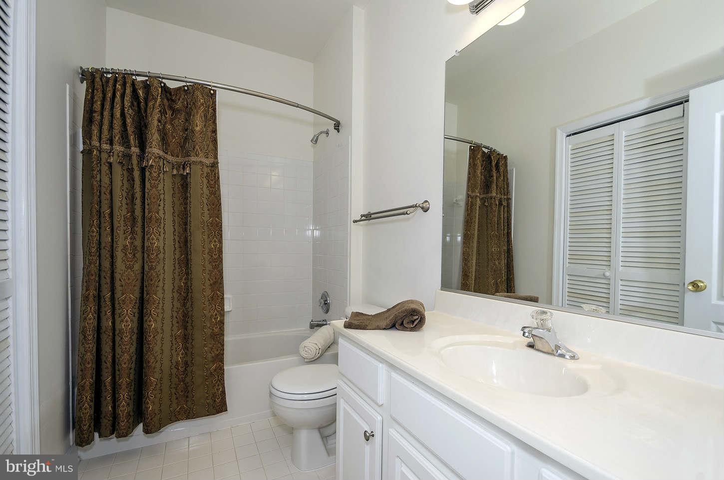 8122 Mississippi Road Laurel, MD 20724 - Photo 23 of 30 Bath