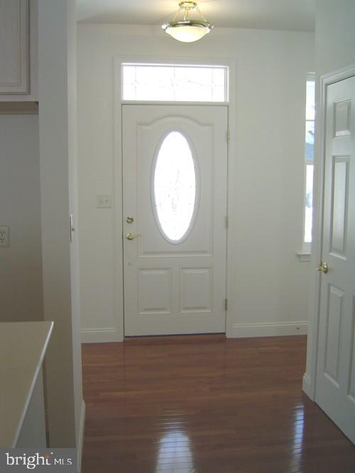 633 Dorset Street Lititz, PA 17543 - Photo 4 of 6 Gallery Image 4
