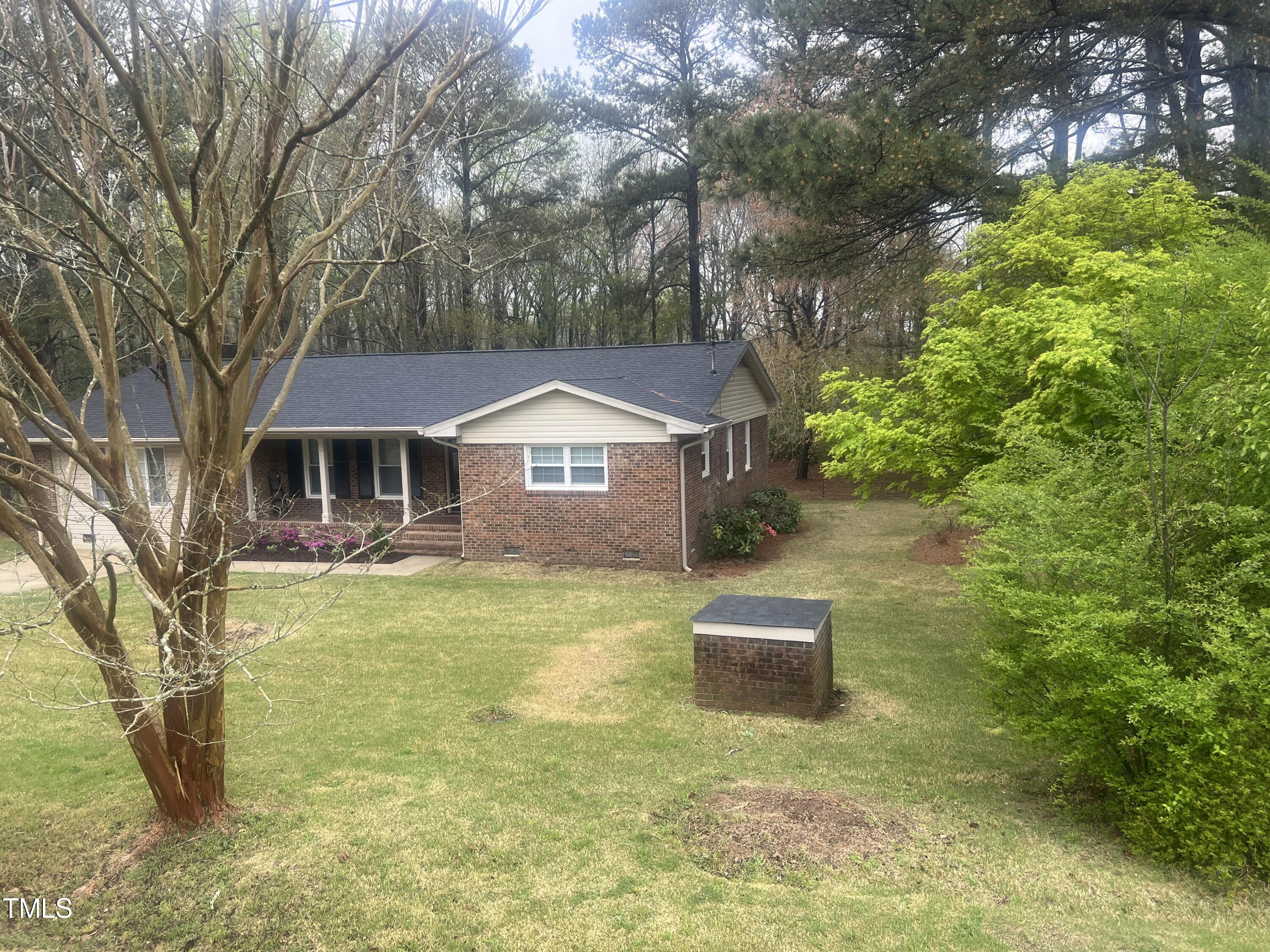 142 McLamb Road Coats, NC 27521 - Photo 2 of 56 IMG_9639