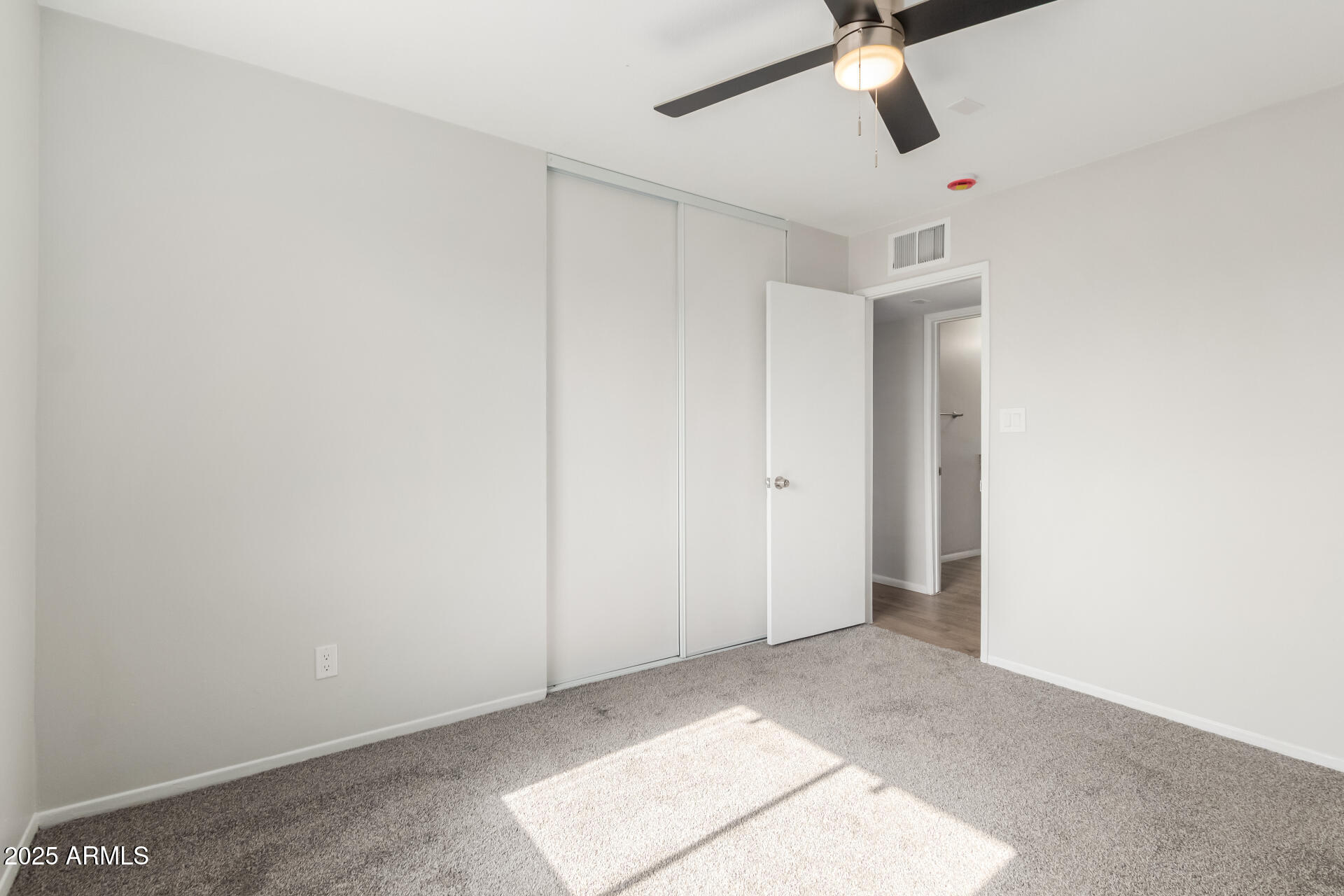 9033 North 15th Drive Phoenix, AZ 85021 - Photo 13 of 28 18 15th