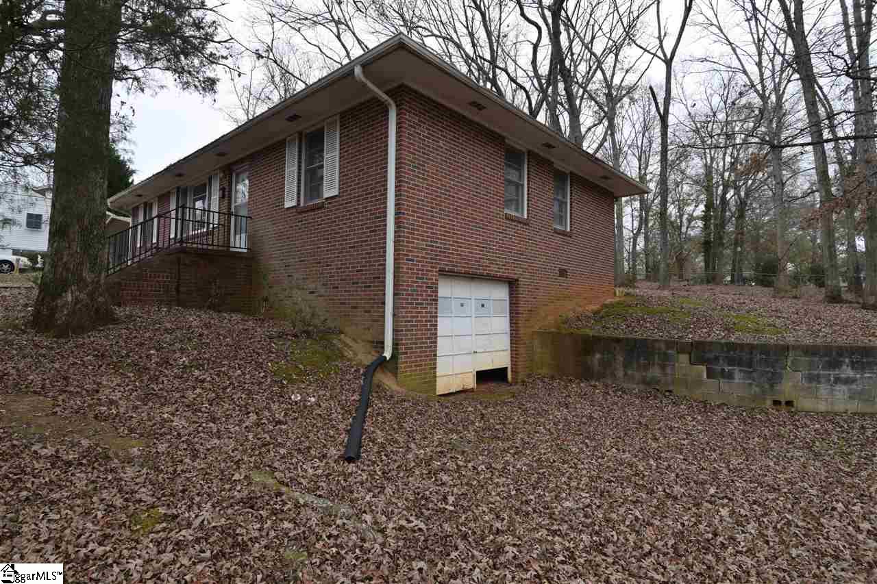 103 Meeks Road Belton, SC 29627 - Photo 3 of 16 Gallery Image 3