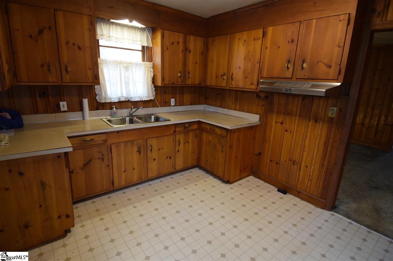 103 Meeks Road Belton, SC 29627 - Photo 5 of 16 Gallery Image 5