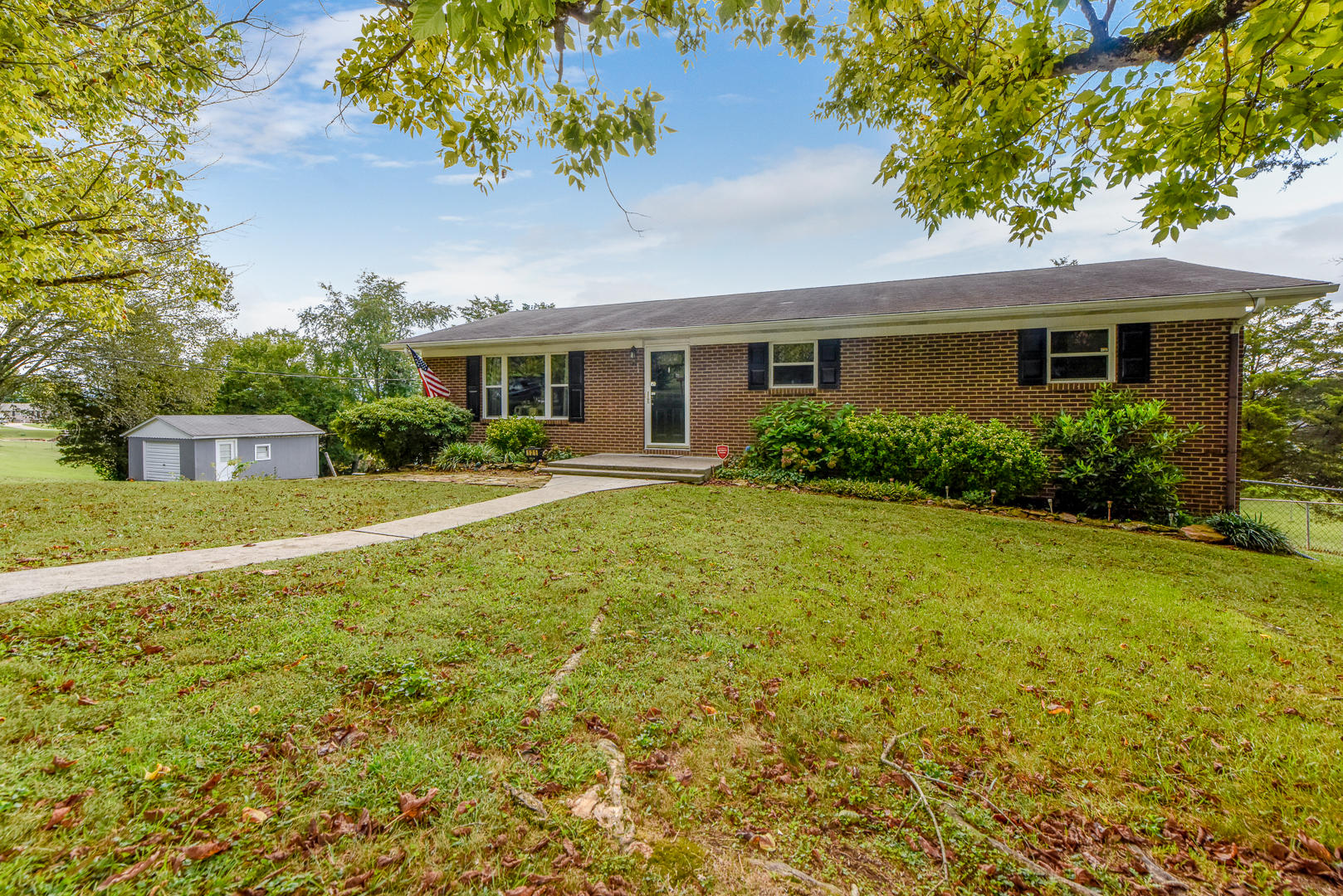 121 Alpine Drive Corryton, TN 37721 - Photo 2 of 29 Front of home