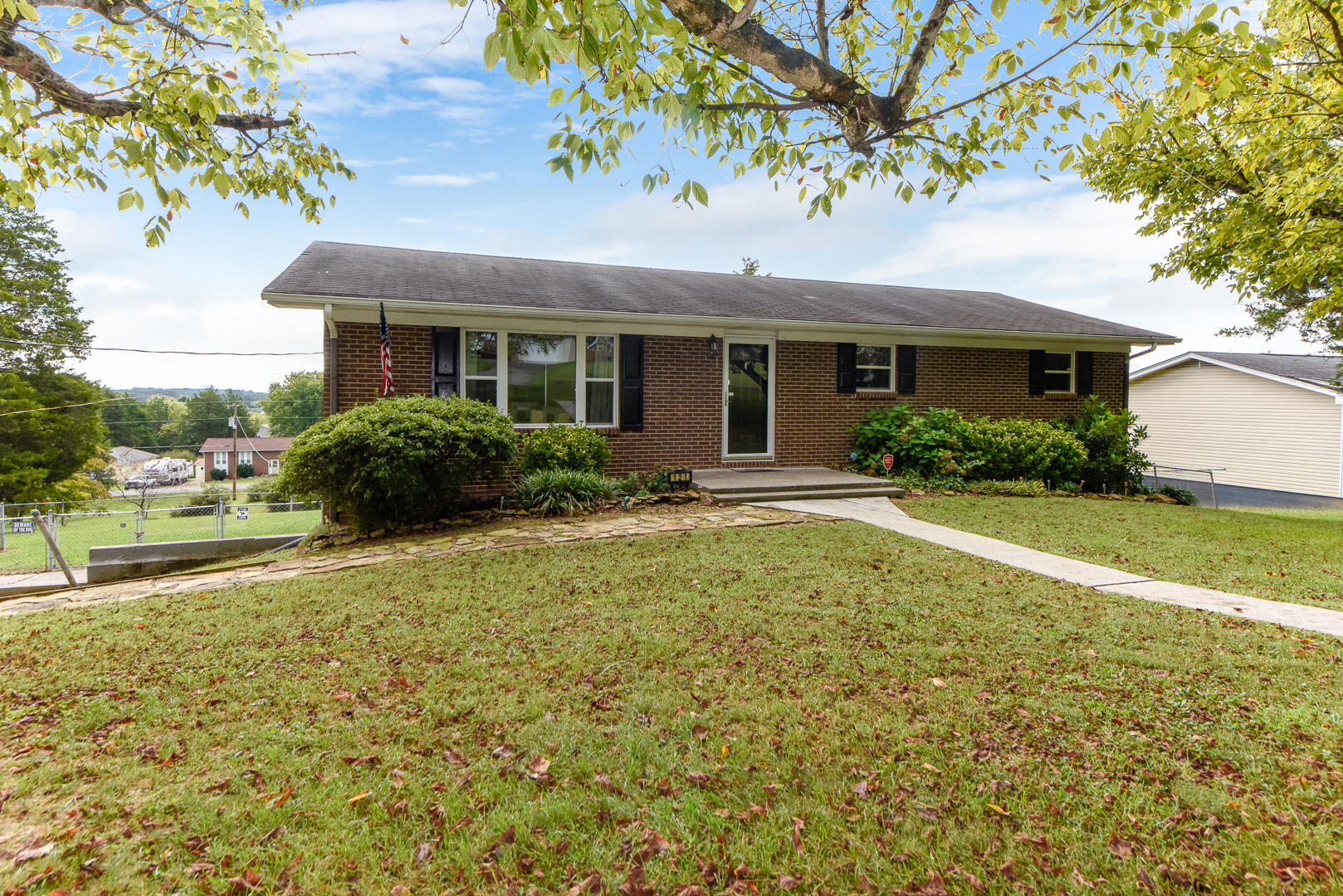 121 Alpine Drive Corryton, TN 37721 - Photo 3 of 29 Front of home